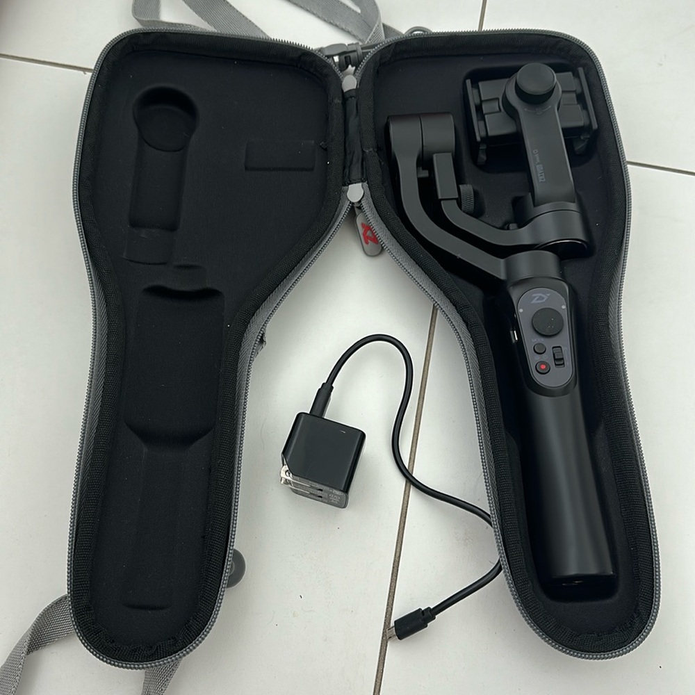 Zhiyun Smooth Gyroscopic Phone Crane in hard shell case with charger included